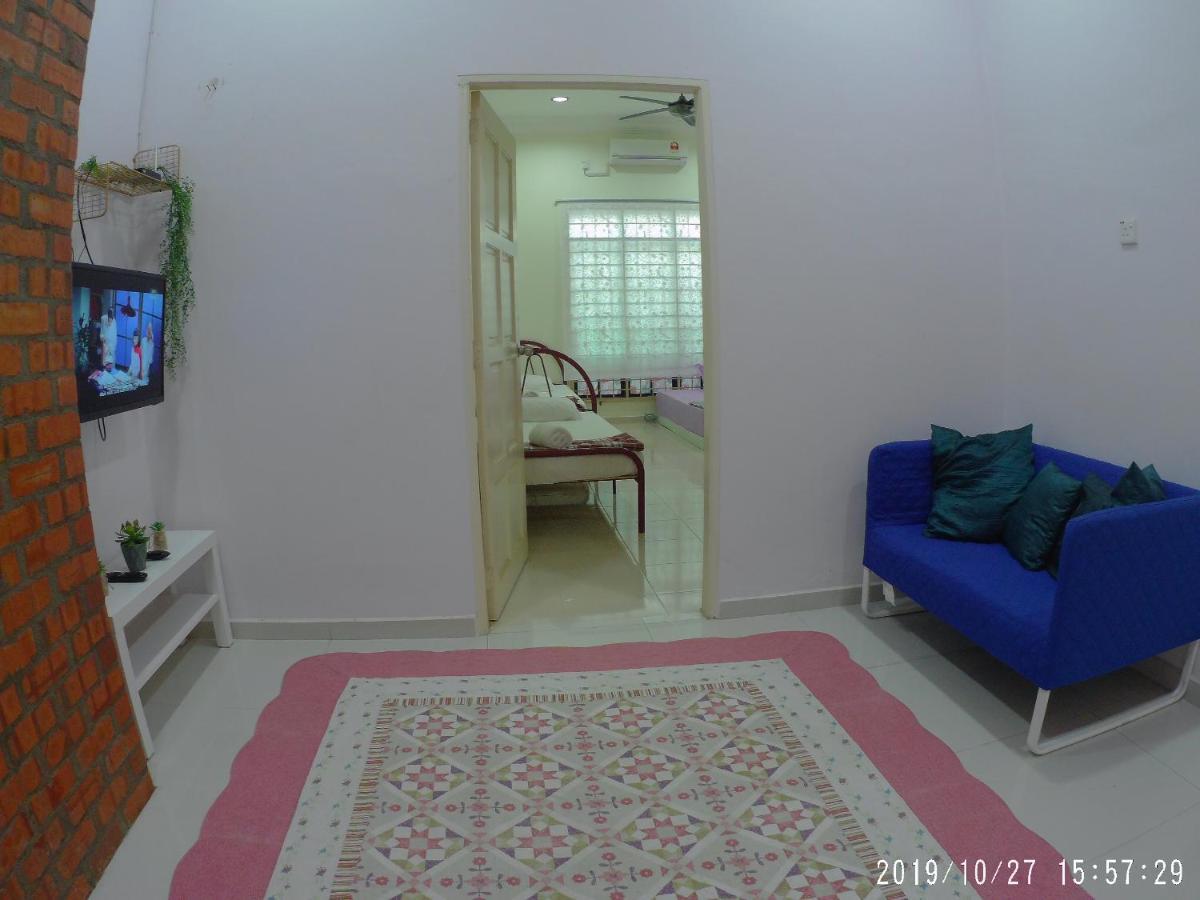 Holiday Homestay Dungun Bagian luar foto